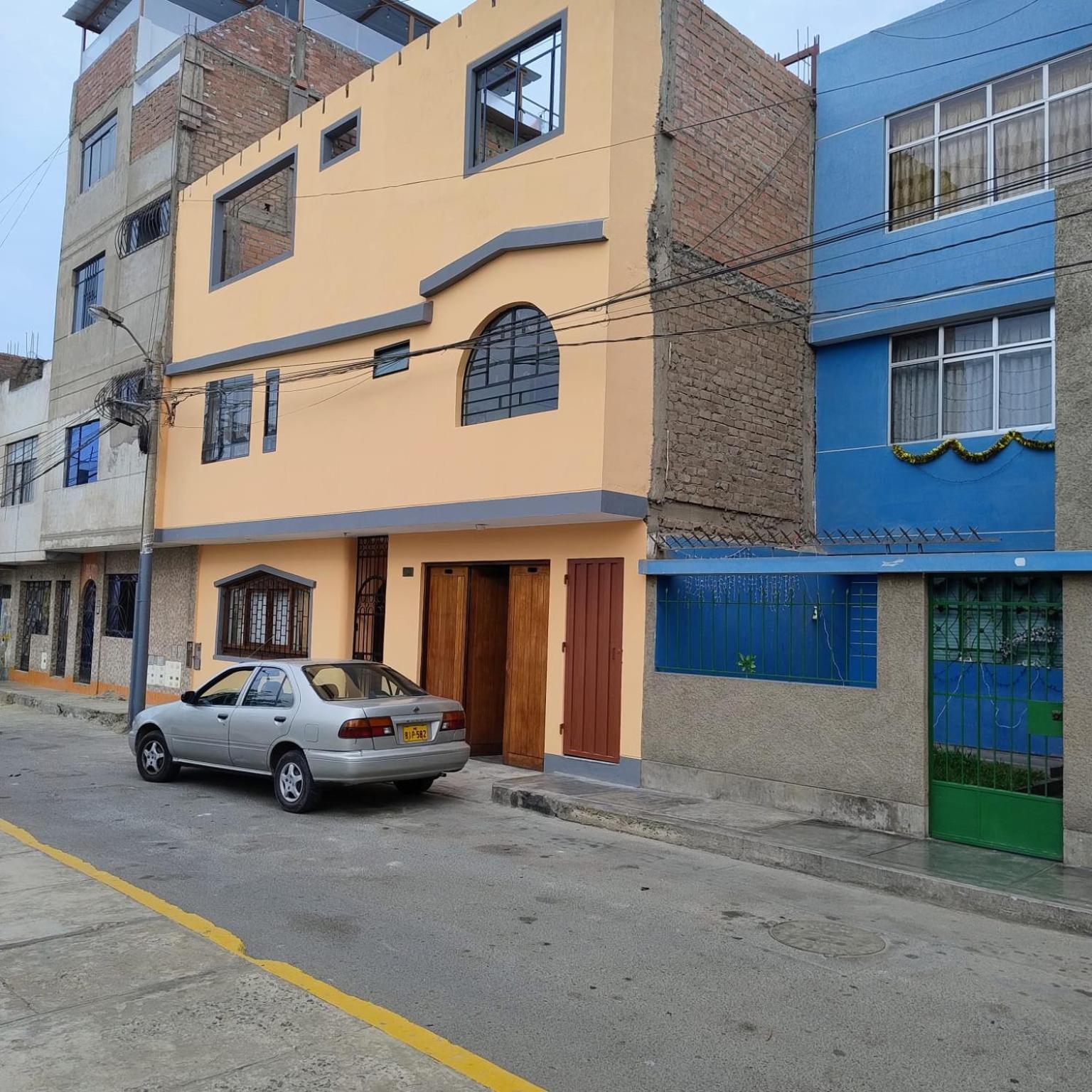 Hb Leos Eirl Hotel Lima Exterior photo